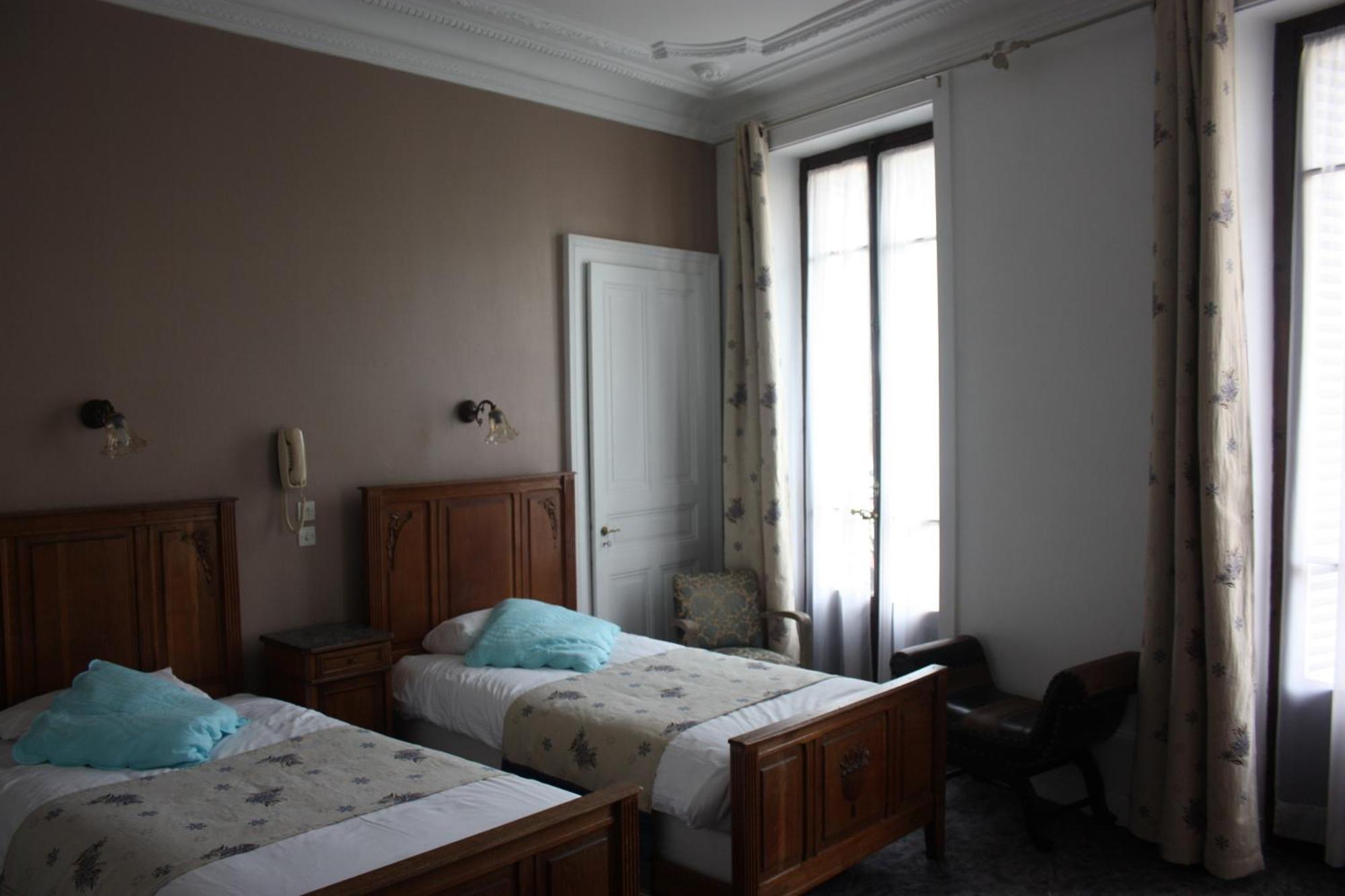 Hotel Savoy Aix-les-Bains Exterior foto
